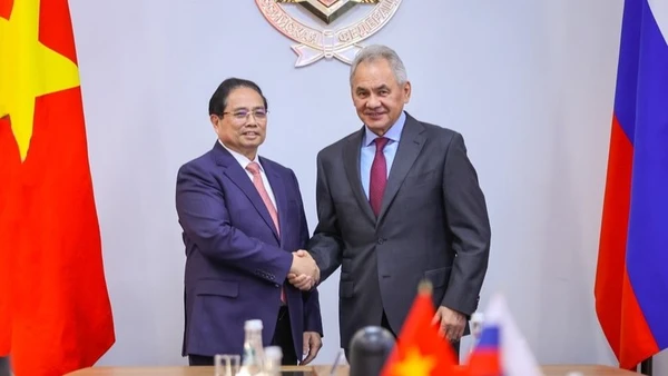 Thủ tướng Chính phủ Phạm Minh Chính gặp Thư ký Hội đồng An ninh Liên bang Nga Sergey Shoigu. (Ảnh: VGP/Nhật Bắc)