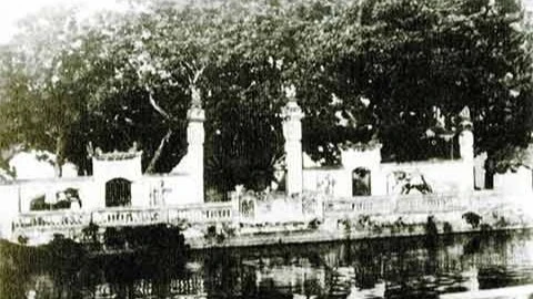 Làng Vạn Phúc, Hà Tây (nay là Hà Nội) - An toàn khu của Xứ ủy Bắc kỳ thời kỳ 1939-1945. (Ảnh tư liệu: Bảo tàng Lịch sử quốc gia).