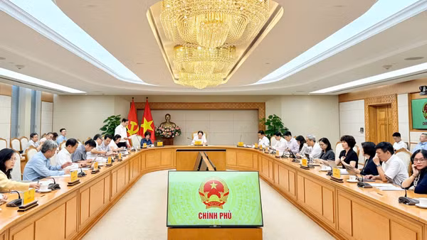 Phó Thủ tướng Chính phủ Lê Tiến Châu chủ trì cuộc họp. (Ảnh: VGP/Thu Sa)