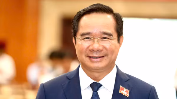 Đồng chí Nguyễn Văn Được, Ủy viên Trung ương Đảng, Phó Bí thư Thành ủy, Chủ tịch Ủy ban nhân dân Thành phố Hồ Chí Minh nhiệm kỳ 2026-2031. (Ảnh: HOÀNG TRIỀU)