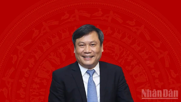 [Infographic] Tiểu sử Phó Bí thư Thành ủy, Chủ tịch Ủy ban nhân dân TP Hà Nội Vũ Đại Thắng