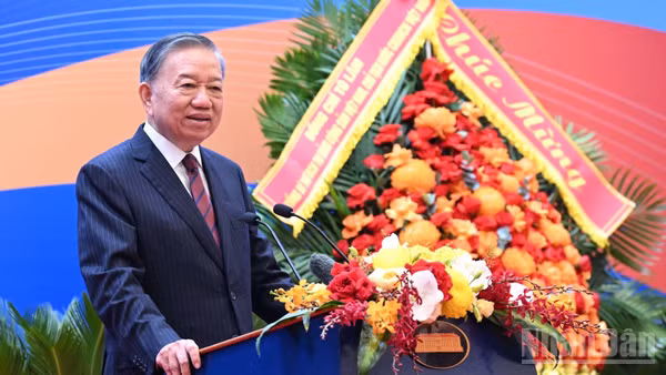 Tổng Bí thư, Chủ tịch nước Tô Lâm phát biểu tại Hội nghị Ngoại giao lần thứ 33, sáng 1/8/2026. (Ảnh: TRẦN HẢI)