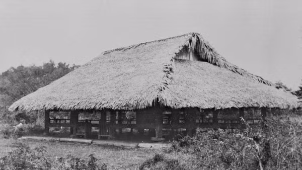 Đình Tân Trào, huyện Sơn Dương cũ (Tuyên Quang), nơi diễn ra Đại hội Quốc dân do Việt Minh triệu tập, ngày 16/8/1945. (Ảnh: Tư liệu TTXVN)