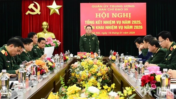 Đại tướng Nguyễn Trọng Nghĩa chủ trì hội nghị Ban Chỉ đạo 35 Quân ủy Trung ương tổng kết nhiệm vụ năm 2025 và triển khai nhiệm vụ năm 2026. (Ảnh: Quân đội nhân dân)