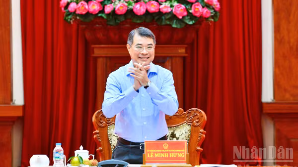 Thủ tướng Chính phủ Lê Minh Hưng chủ trì cuộc làm việc với Ban Thường vụ Tỉnh ủy Đồng Tháp. (Ảnh: Thanh Giang)