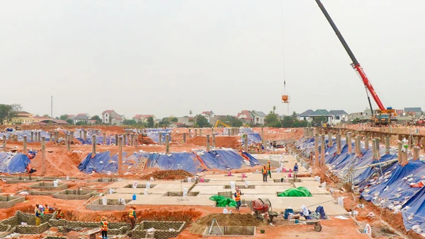 Các hạng mục tại Cảng Hàng không quốc tế Gia Bình đang được đẩy nhanh tiến độ thi công. (Ảnh: An Trân)