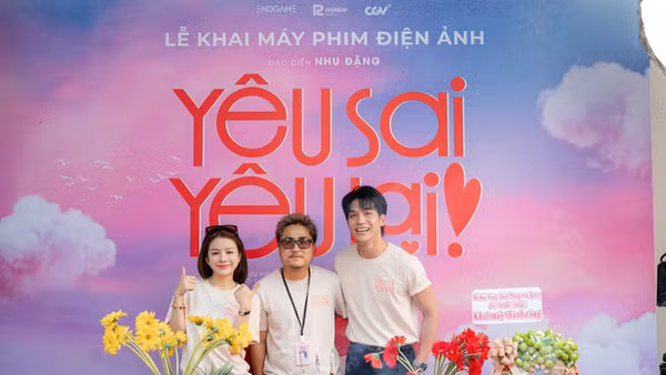 Đỗ Nhật Hoàng và Mie tại lễ khai máy phim "Yêu sai yêu lại!".