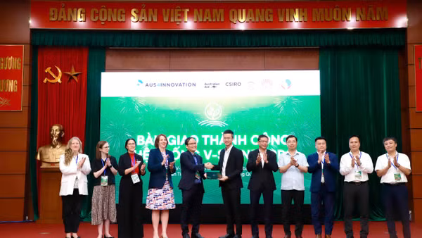 Lễ chuyển giao nền tảng số V-Standard từ Trường Đại học Griffith cho Ủy ban Tiêu chuẩn Đo lường Chất lượng Quốc gia (STAMEQ). (Ảnh: BTC)