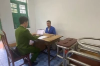 Đối tượng Tính tại cơ quan công an.