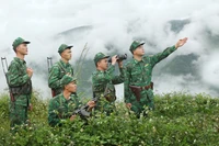 [Ảnh] Đồn biên phòng Mường Lèo: "Ba bám, bốn cùng"