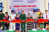 Khánh thành nhà ở bán trú cho học sinh Trường Phổ thông dân tộc bán trú THCS liên xã Đắc Pring-Đắc Pre. (Ảnh: VĂN VINH) 