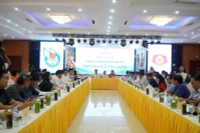 Toàn cảnh hội nghị.