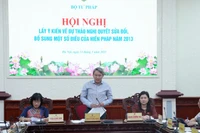 Bộ trưởng Tư pháp Nguyễn Hải Ninh phát biểu tại Hội nghị lấy ý kiến về dự thảo Nghị quyết sửa đổi, bổ sung một số điều của Hiến pháp năm 2013. Ảnh: THU HẰNG