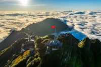 Săn mùa mây đẹp nhất năm trên đỉnh Fansipan