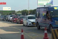 [Video] Hơn 6 triệu phương tiện dán thẻ thu phí điện tử không dừng