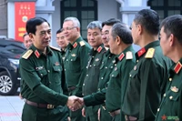 Lãnh đạo, chỉ huy Tổng cục II đón Đại tướng Phan Văn Giang.