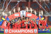 [Ảnh] Đội tuyển Việt Nam nâng cao cúp vô địch ASEAN Cup 2024