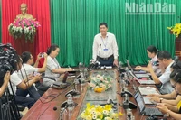 Giám đốc Sở Giáo dục và Đào tạo tỉnh Đắk Lắk Phạm Đăng Khoa, Phó Trưởng Ban Thường trực Ban Chỉ đạo thi cấp tỉnh, Chủ tịch Hội đồng thi tỉnh Đắk Lắk thông tin về kỳ thi tốt nghiệp trung học phổ thông quốc gia năm 2024 trên địa bàn tỉnh. 