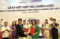 Tổng công ty Đường sắt Việt Nam ký thỏa thuận hợp tác chiến lược với Công ty cổ phần Vinpearl nhằm thúc đẩy phát triển các điểm đến du lịch tại Việt Nam.
