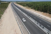 Một đoạn tuyến cao tốc bắc-nam, dự án Phan Thiết-Vĩnh Hảo.
