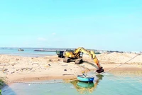 Khu vực cửa biển Cảng Phan Thiết bị bồi lấp