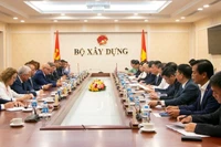 Các đại biểu tham dự hội đàm.