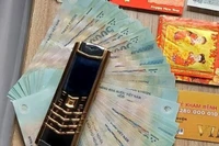 Một số tài sản, vật dụng của hành khách bỏ quên tại Ga Thanh Hóa.