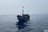 Tàu đánh bắt thủy sản trái phép bị lực lượng Biên phòng Quảng Trị bắt giữ.