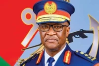 Tổng Tư lệnh KDF - Tướng Francis Omondi Ogolla. (Nguồn: X/TTXVN)