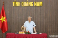 Phó Thủ tướng Thường trực Chính phủ Nguyễn Hòa Bình phát biểu chỉ đạo tại buổi làm việc.