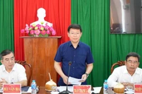 Lãnh đạo tỉnh Bến Tre chủ trì tại buổi làm việc. (Ảnh: HOÀNG TRUNG)