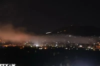 Khói bốc lên sau vụ không kích của Israel xuống thủ đô Damascus, Syria ngày 3/5. (Ảnh: THX/TTXVN)