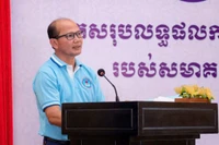 Học giả Uch Leang tại Hội nghị Cựu sinh viên Campuchia từng học ở Việt Nam, tháng 3/2025.