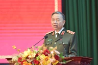 Đại tướng Tô Lâm, Ủy viên Bộ Chính trị, Bí thư Đảng ủy Công an Trung ương, Bộ trưởng Công an phát biểu tại buổi làm việc.
