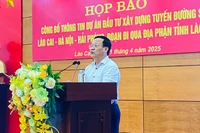Đồng chí Nguyễn Trọng Hài, Ủy viên Thường vụ, Phó Chủ tịch Ủy ban nhân dân tỉnh Lào Cai chủ trì cuộc họp báo.