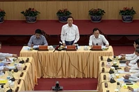 Phó Thủ tướng Trần Hồng Hà phát biểu tại buổi làm việc