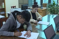 Hai đối tượng Khánh và Dương làm việc với cơ quan công an.