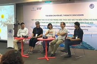 Các đại biểu tham dự tại cuộc tọa đàm