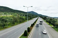 Dự án xây dựng đường gom dân sinh tuyến cao tốc Liên Khương-Prenn có tổng mức đầu tư gần 280 tỷ đồng.