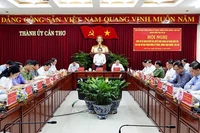 Quang cảnh buổi làm việc.
