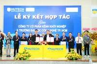 “Ngày hội việc làm khối ngành Kinh tế - HUTECH Career Day 2023”