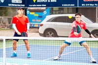 Phong trào chơi pickleball đang phát triển ở nhiều địa phương.