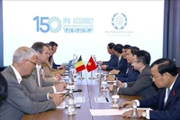 Chủ tịch Quốc hội Trần Thanh Mẫn gặp Chủ tịch Hạ viện Bỉ Peter de Roover và Chủ tịch Thượng viện Bỉ Vincent Blondel (Ảnh: Doãn Tấn/TTXVN)