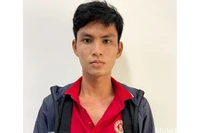 Đối tượng Trịnh Thanh Tòng đến Cơ quan Cảnh sát điều tra, Công an huyện Châu Thành, tỉnh Đồng Tháp đầu thú.