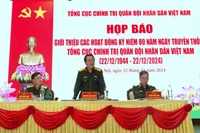 Các đồng chí chủ trì buổi Họp báo.