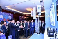 Gian hàng giới thiệu các giải pháp công nghệ tiên tiến ứng dụng 5G của VNPT.