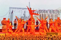 Tiết mục văn nghệ của cán bộ, công nhân viên Điện lực Hải Phòng.