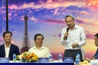 Ông Phan Đức Hiếu, Ủy viên Ủy ban Kinh tế và tài chính của Quốc hội chia sẻ tại một sự kiện liên quan về chứng chỉ nghề môi giới vừa mới đây tại Hà Nội. (Ảnh: HNV)