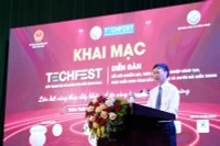 Thứ trưởng Bộ Khoa học và Công nghệ Hoàng Minh phát biểu tại sự kiện