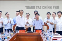 Bàn giao Thanh tra Bộ Giáo dục và Đào tạo về Thanh tra Chính phủ (Ảnh: Bộ Giáo dục và Đào tạo)